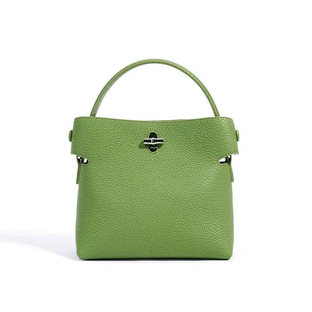 Cèdre Numéro Dix-Huit