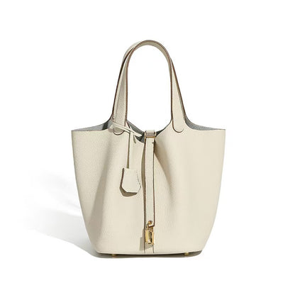 Cèdre Numéro Vingt-Trois